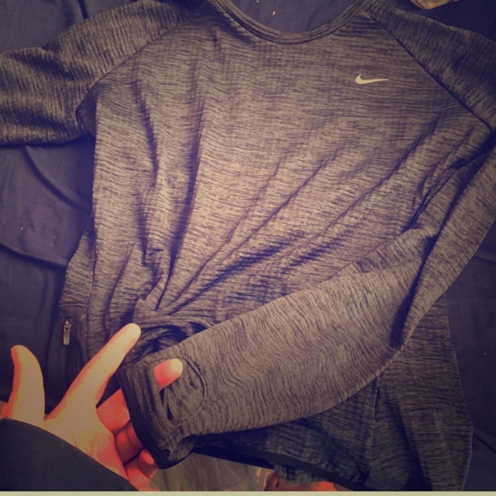 Nike dry fit large size thermal active long sleeve
